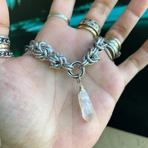 Maille crystal choker . Maille links chain & angel aura crystal quartz handmade - Picture 9 of 12